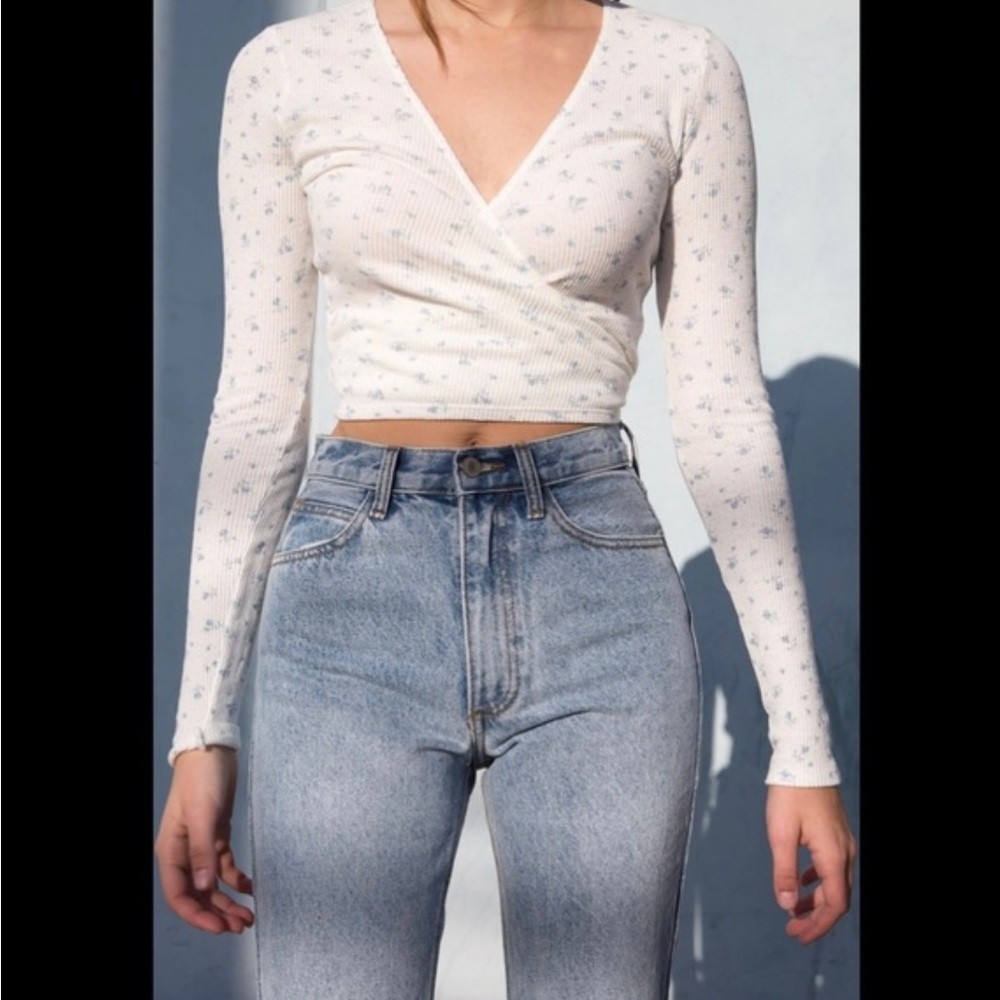 Brandy Melville foral tie back top